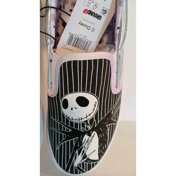 NWT Disney Nightmare Before Christmas Women's 9 Low Top Slip-On Sneaker Shoes - Picture 3 of 16